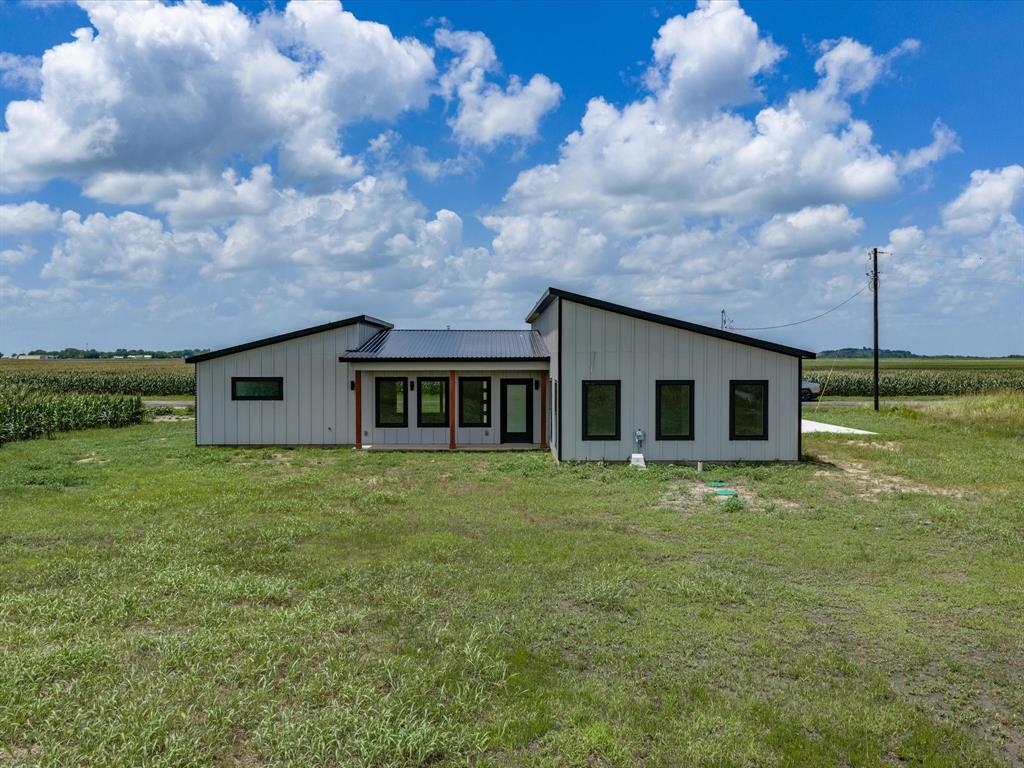 2091 Goodwyn Road Italy, TX 76651 - Photo 9 of 36