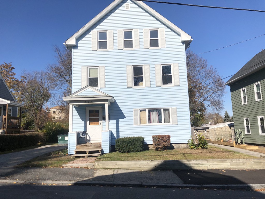 22 Falmouth Street Worcester, MA 01607 - Photo 3 of 19 Gallery Image 3