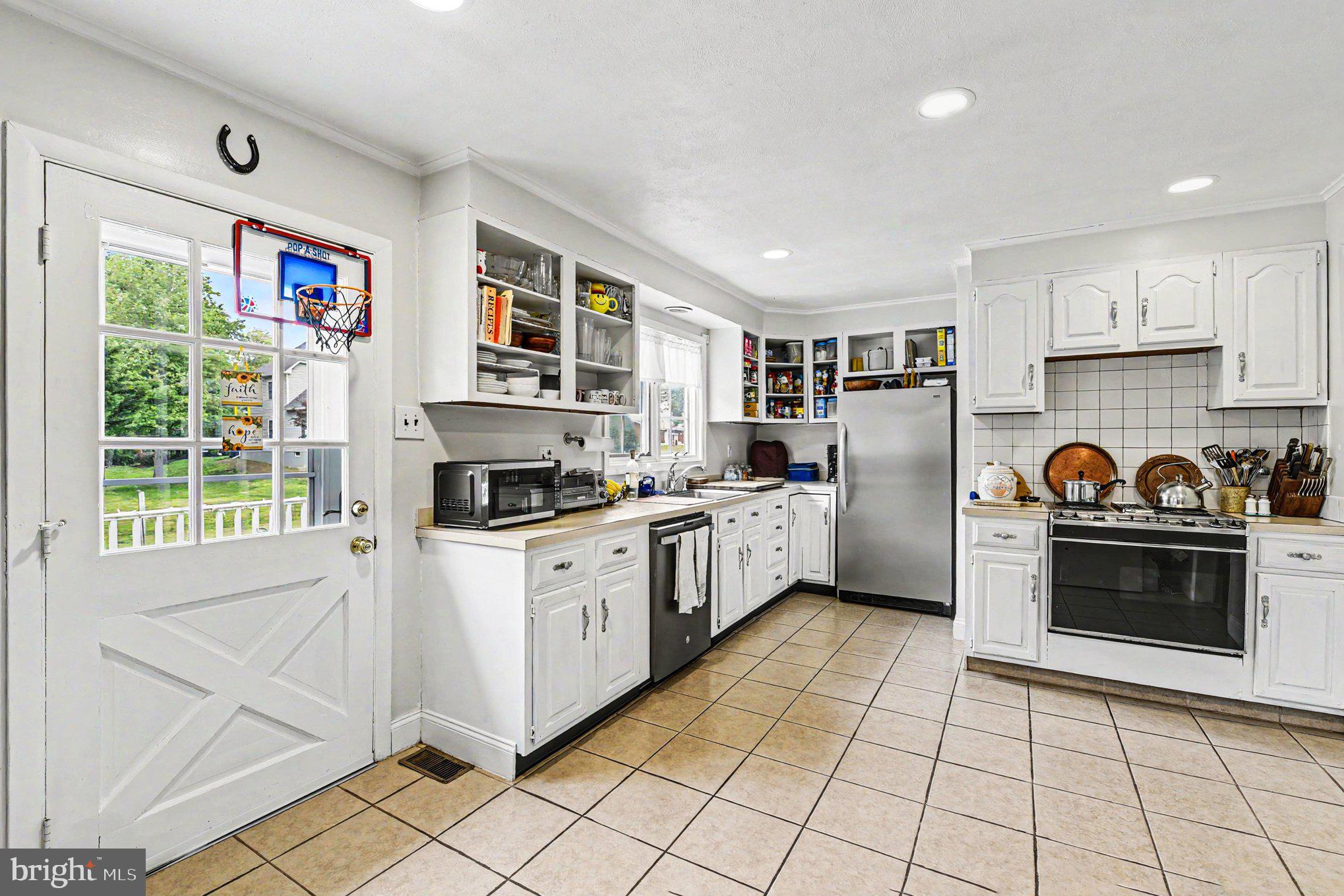 52 Arden Road North East, MD 21901 - Photo 9 of 44 Kitchen