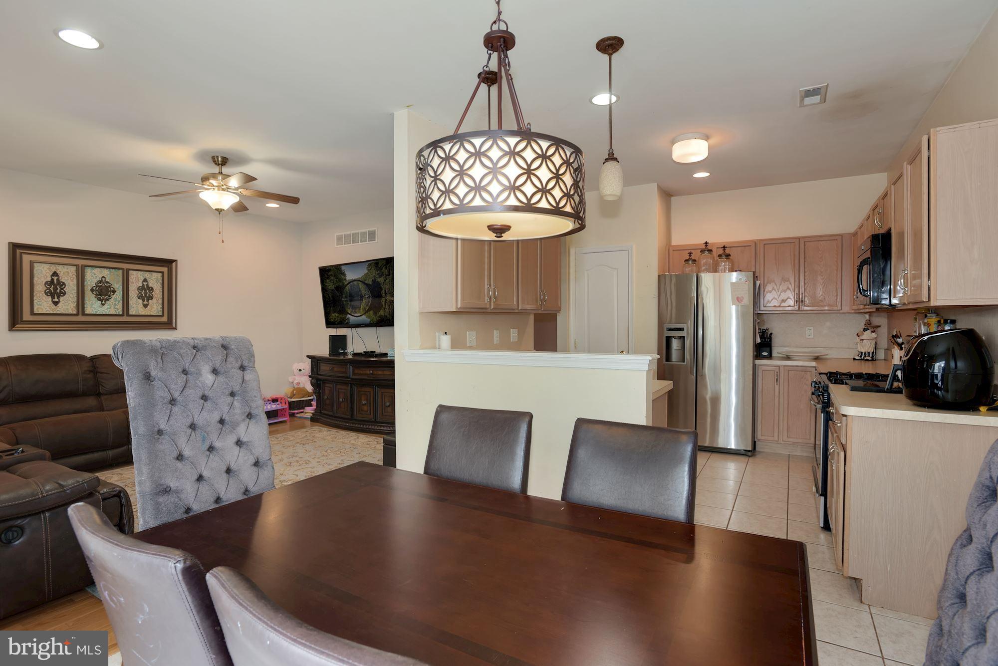 218 Hawthorne Way Delran, NJ 08075 - Photo 16 of 35