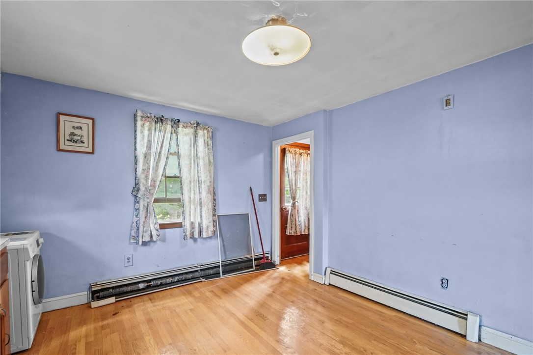 119 Rounds Avenue East Providence, RI 02915 - Photo 8 of 21