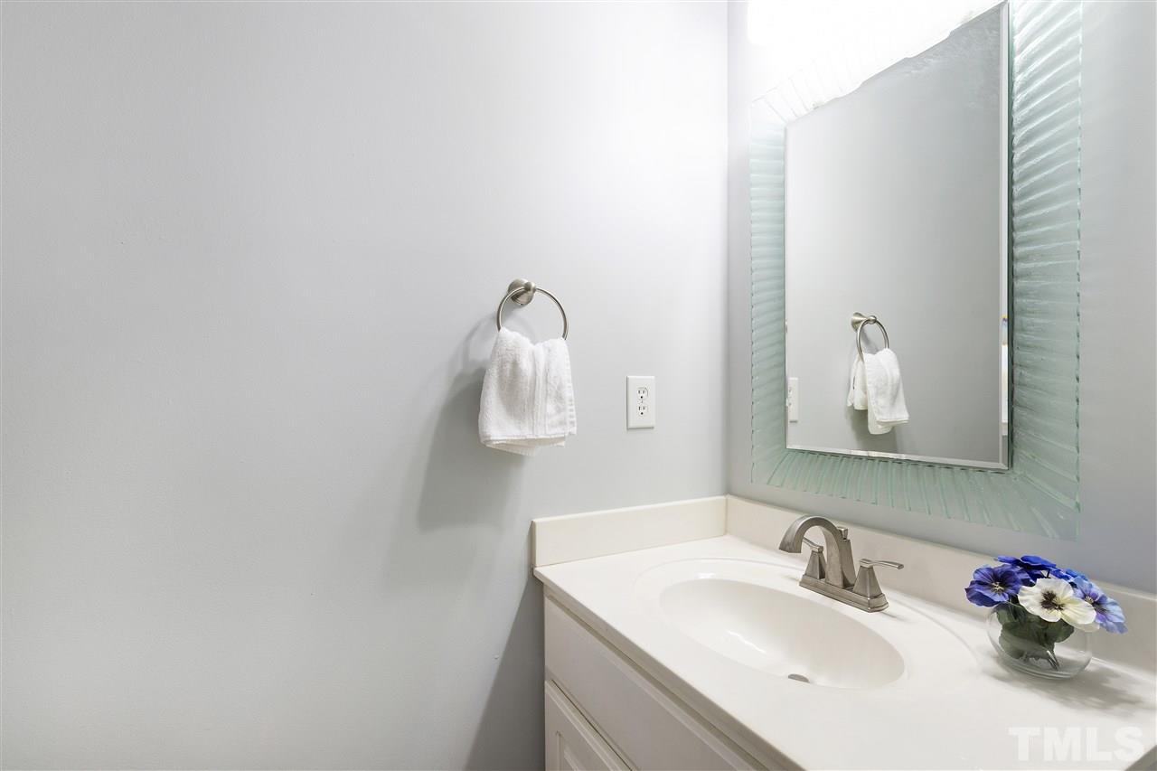 140 Line Drive Raleigh, NC 27603 - Photo 14 of 30 Gallery Image 14