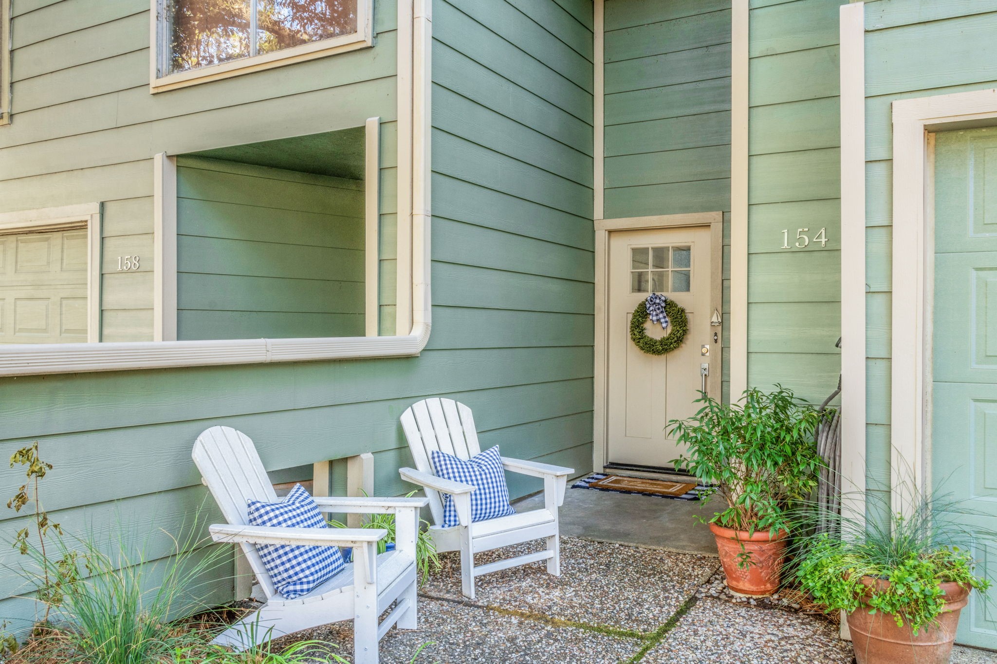 154 Villa Way Coldspring, TX 77331 - Photo 2 of 42 This completely remodeled townhome is inviting right from the start!