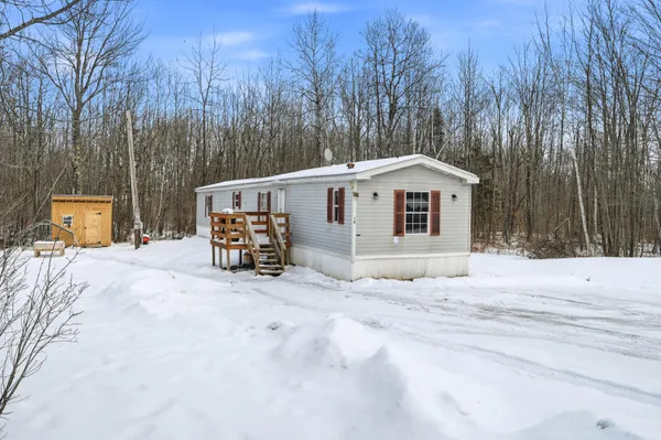 $147,000 | 19 Deer Run Ridge, Sidney, ME 04330