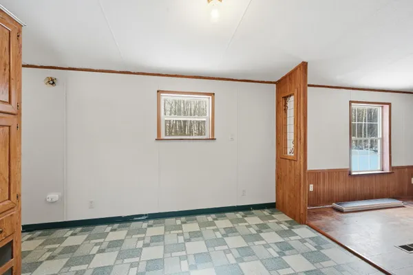 $147,000 | 19 Deer Run Ridge, Sidney, ME 04330