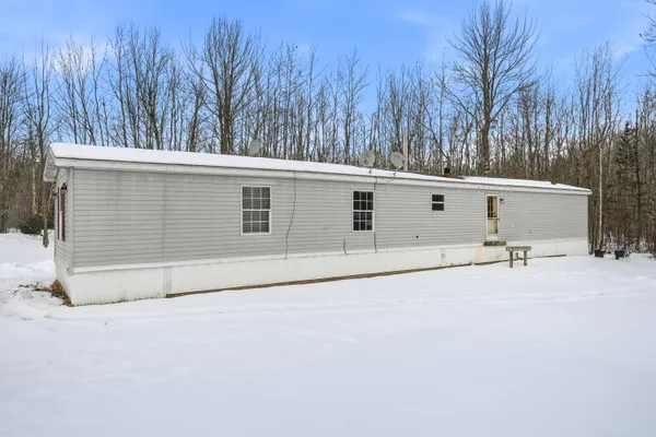 $147,000 | 19 Deer Run Ridge, Sidney, ME 04330