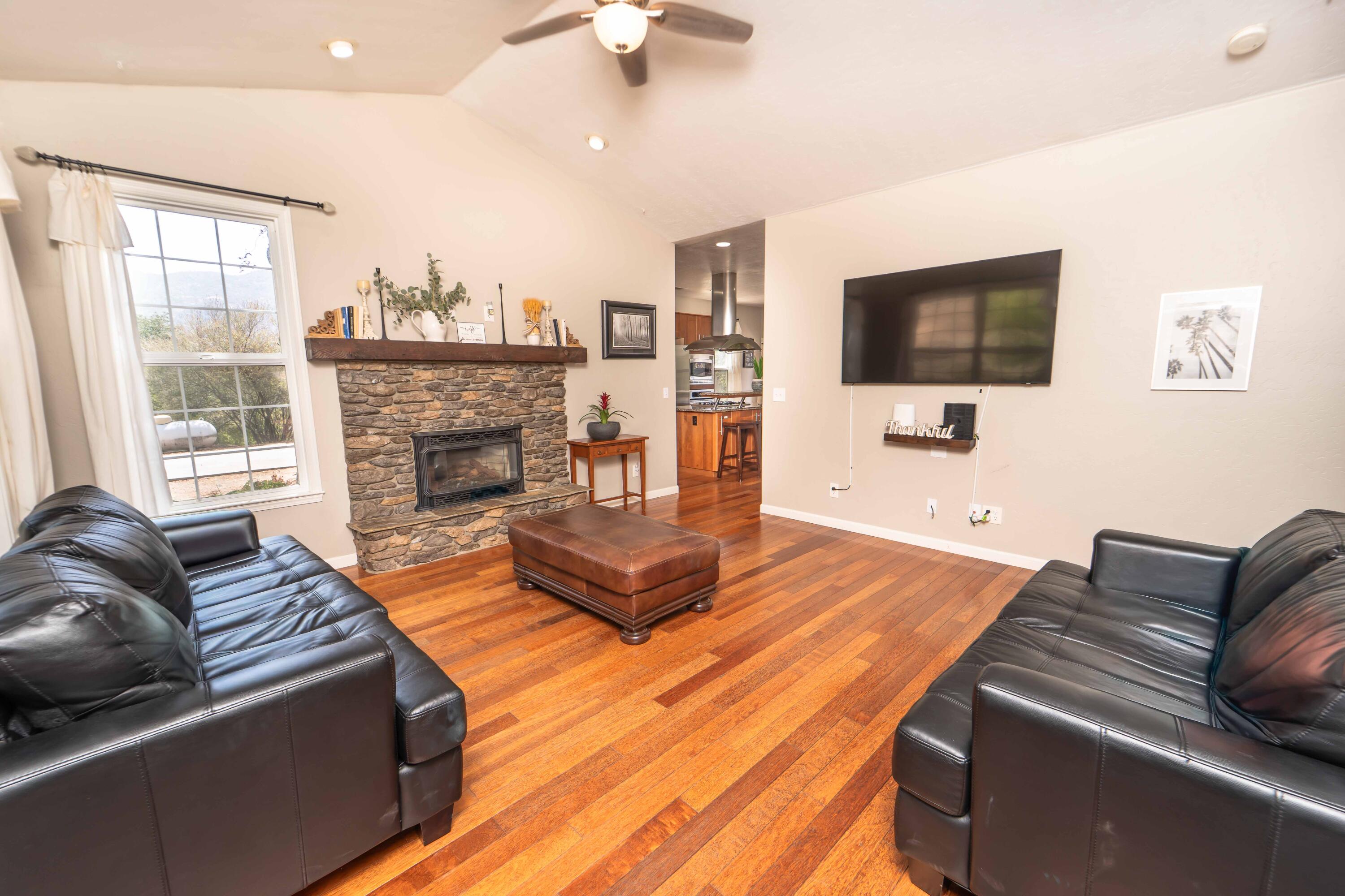 41744 South Fork Drive Three Rivers, CA 93271 - Photo 8 of 42 8