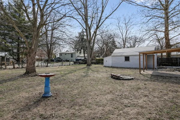 $279,900 | 86 Circle Drive East, Montgomery, IL 60538