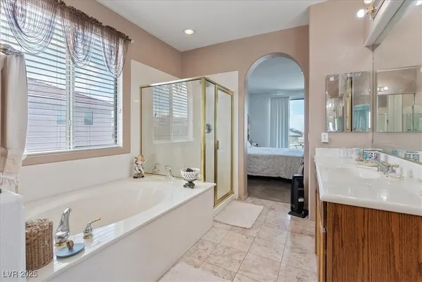 $700,000 | 718 Bighorn Creek Street, Henderson, NV 89002