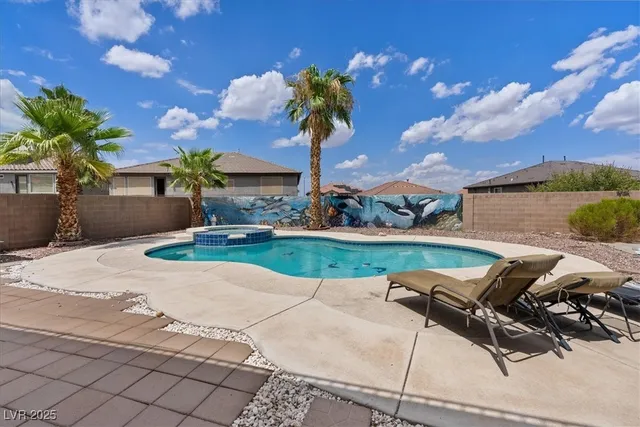 $700,000 | 718 Bighorn Creek Street, Henderson, NV 89002