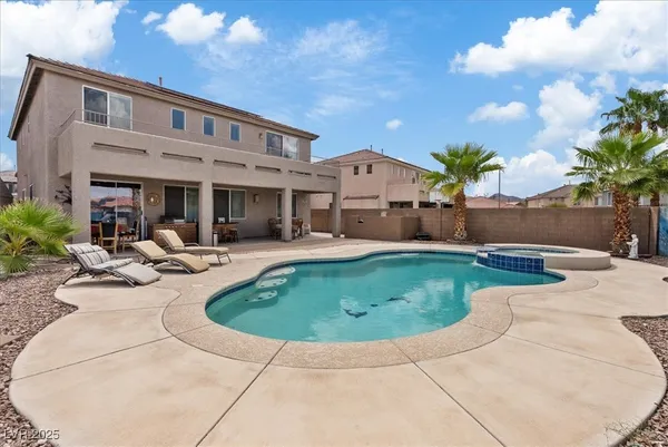 $700,000 | 718 Bighorn Creek Street, Henderson, NV 89002