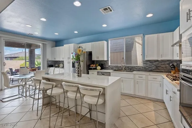 $700,000 | 718 Bighorn Creek Street, Henderson, NV 89002