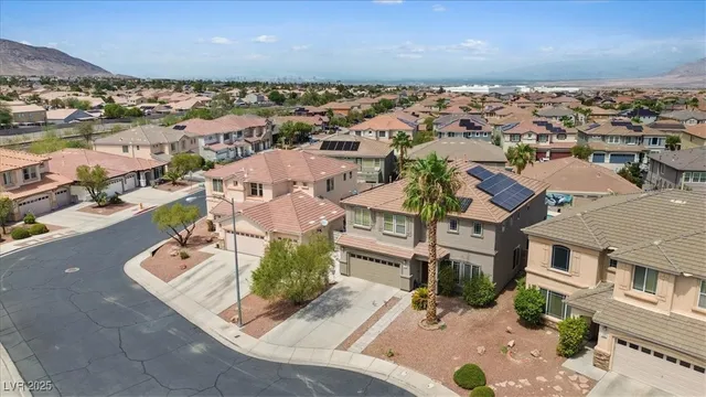 $700,000 | 718 Bighorn Creek Street, Henderson, NV 89002