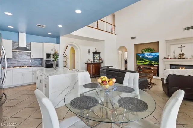 $700,000 | 718 Bighorn Creek Street, Henderson, NV 89002