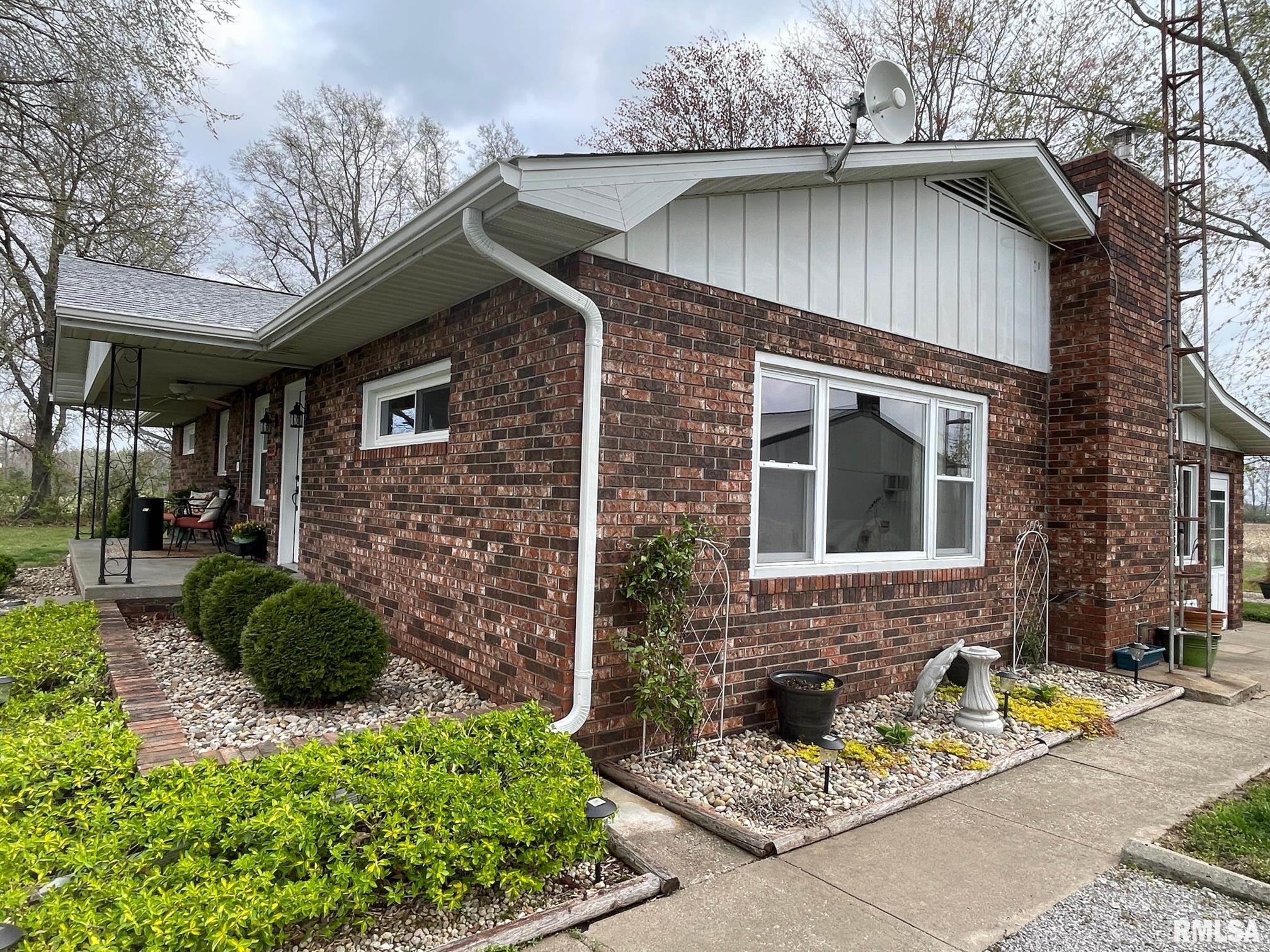 8812 Baxter Road Benton, IL 62812 - Photo 17 of 58 Gallery Image 17