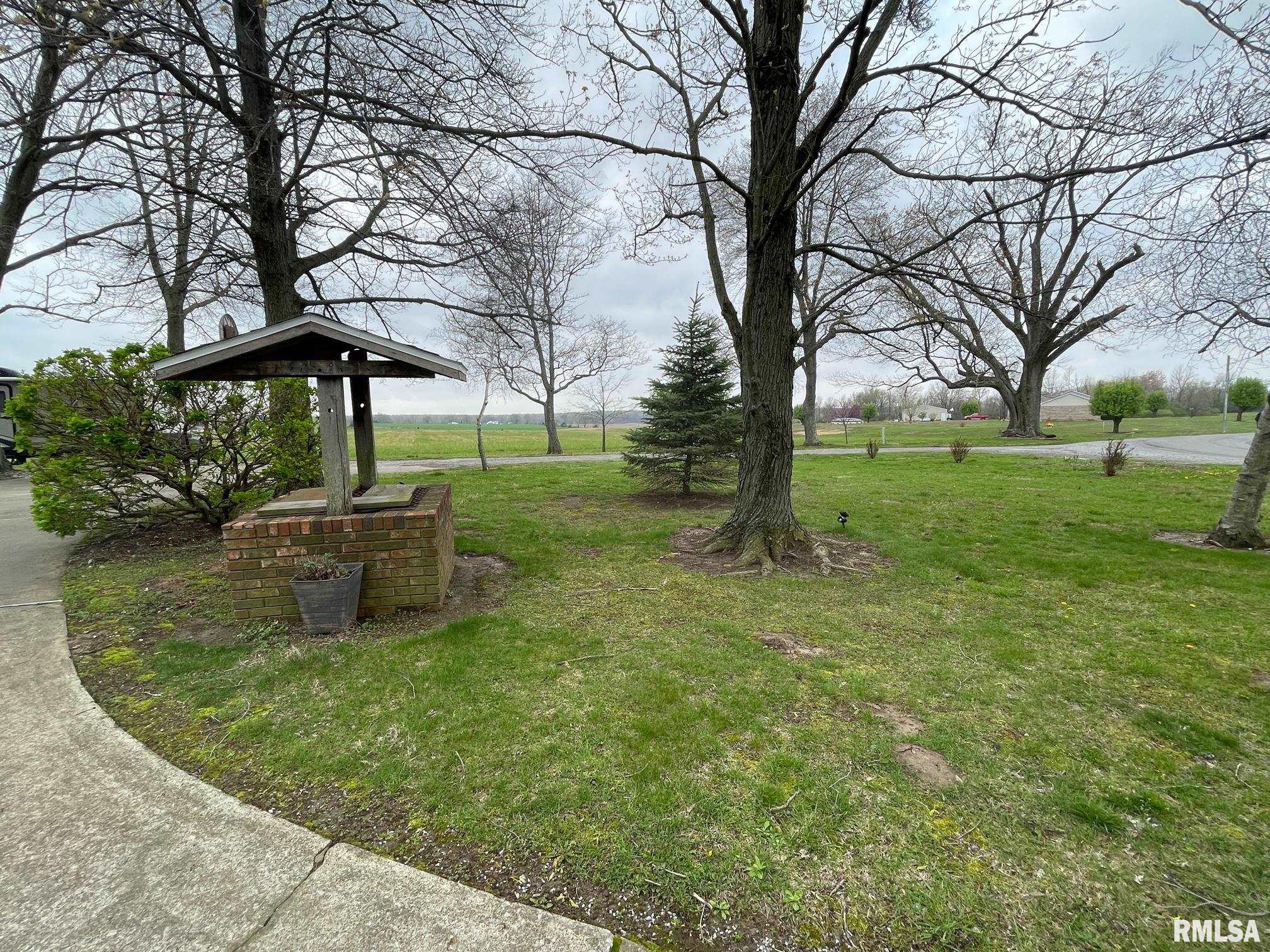 8812 Baxter Road Benton, IL 62812 - Photo 6 of 58 Gallery Image 6