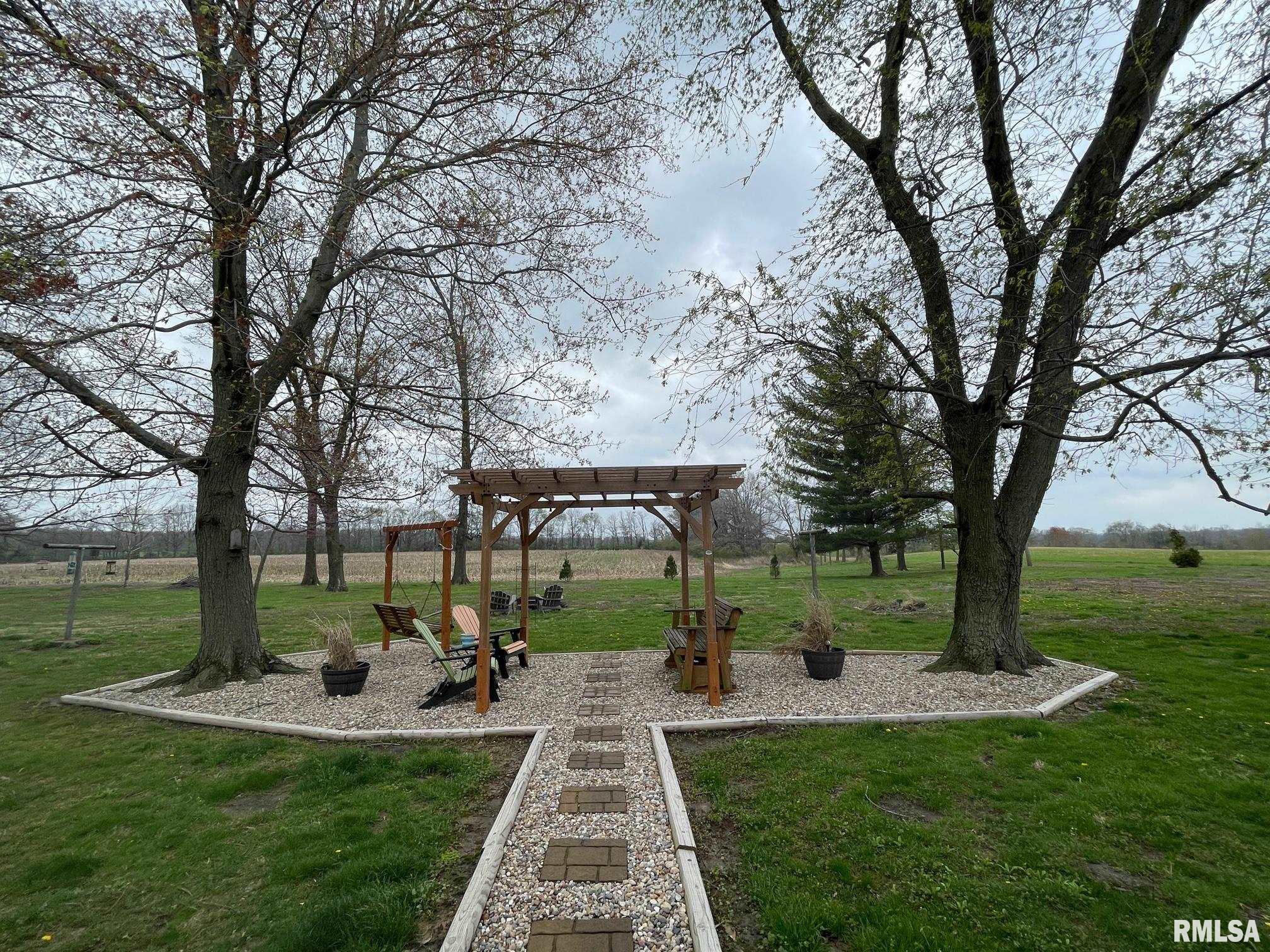 8812 Baxter Road Benton, IL 62812 - Photo 9 of 58 Gallery Image 9