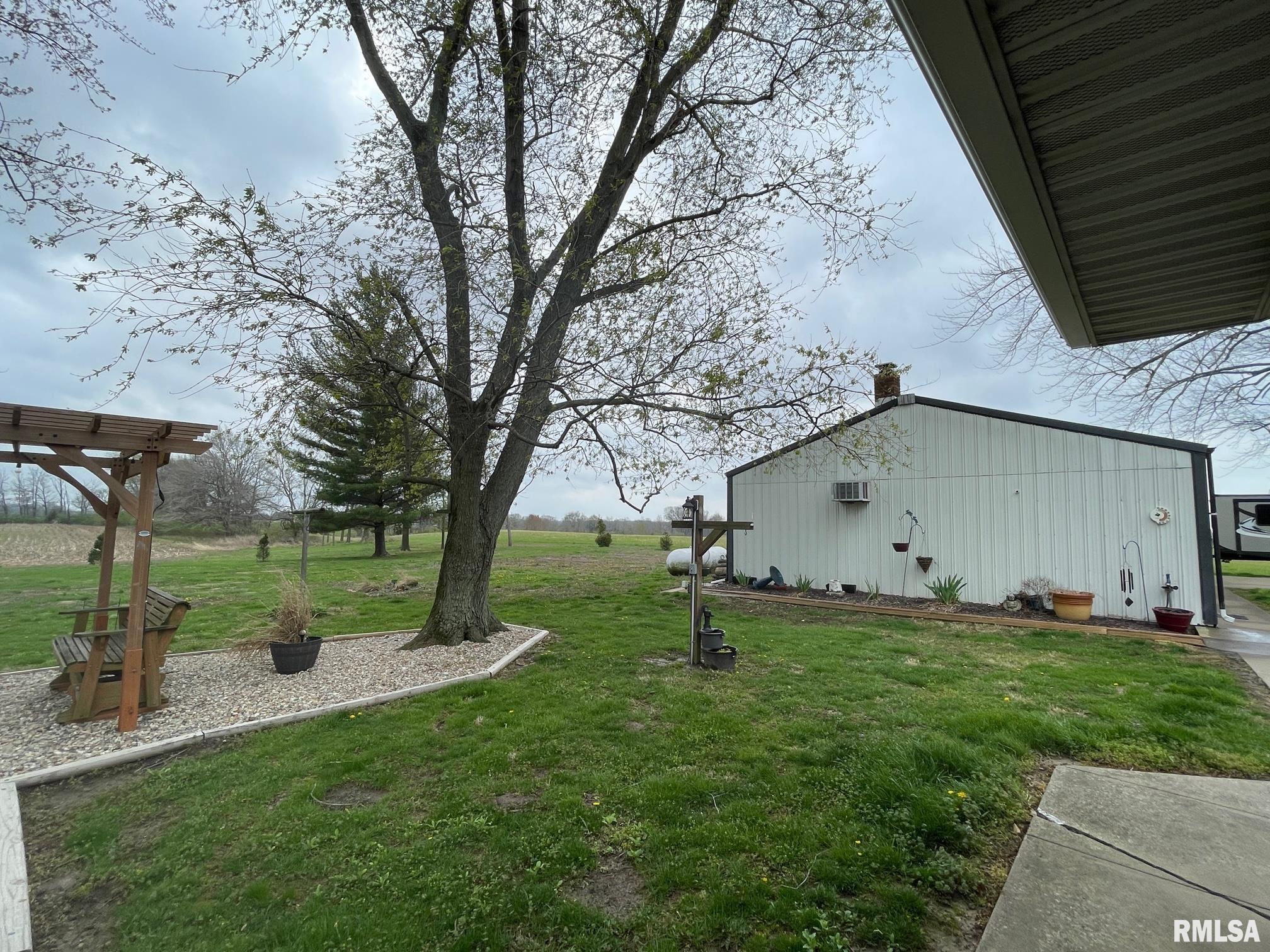 8812 Baxter Road Benton, IL 62812 - Photo 10 of 58 Gallery Image 10