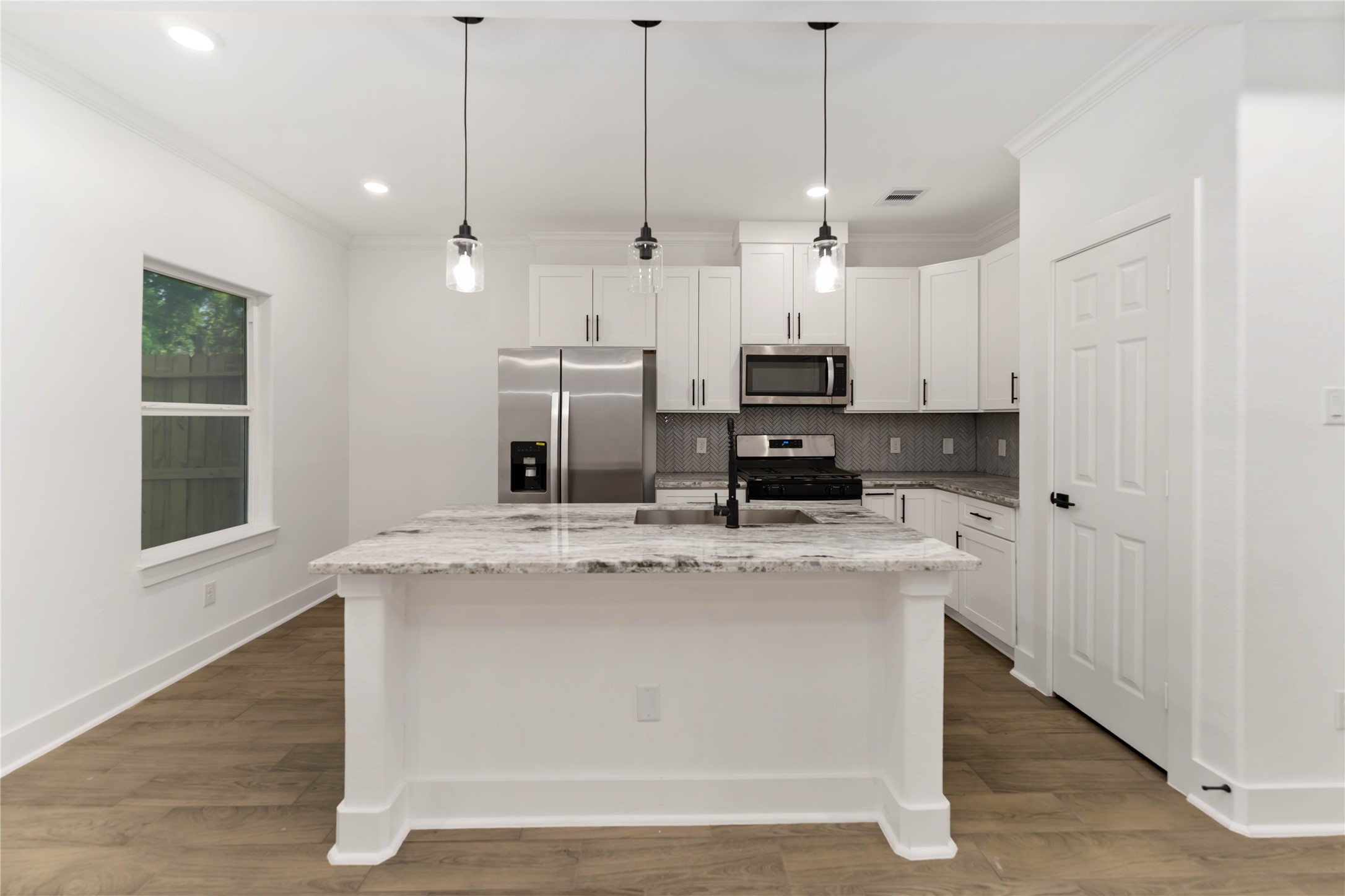 6734 Paris Street, Unit A/B Houston, TX 77021 - Photo 5 of 25