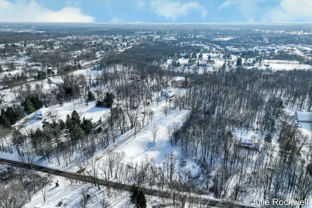 $1,985,000 | 4268 Bradford Street Northeast, Grand Rapids, MI 49525