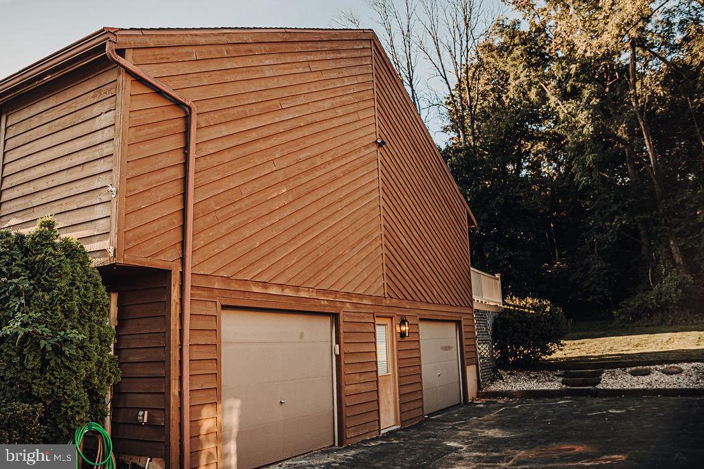 322 Parkview Road Reading, PA 19606 - Photo 3 of 62 Gallery Image 3