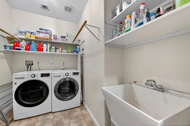 $599,000 | 4 Toltchav Way, Unit 102, Monroe, NY 10950