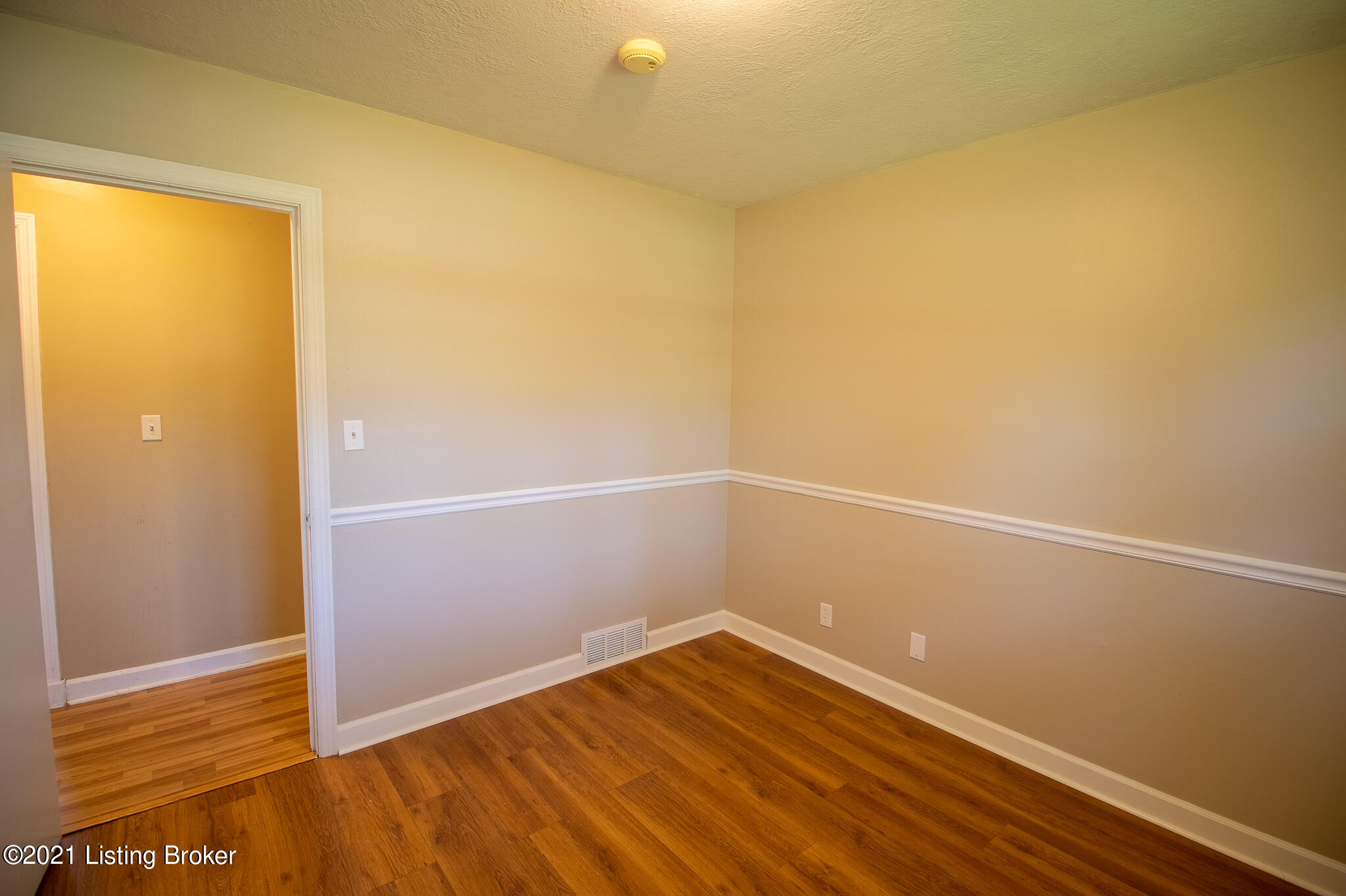 8703 Terry Road Louisville, KY 40258 - Photo 8 of 25 8703 Terry Rd-10