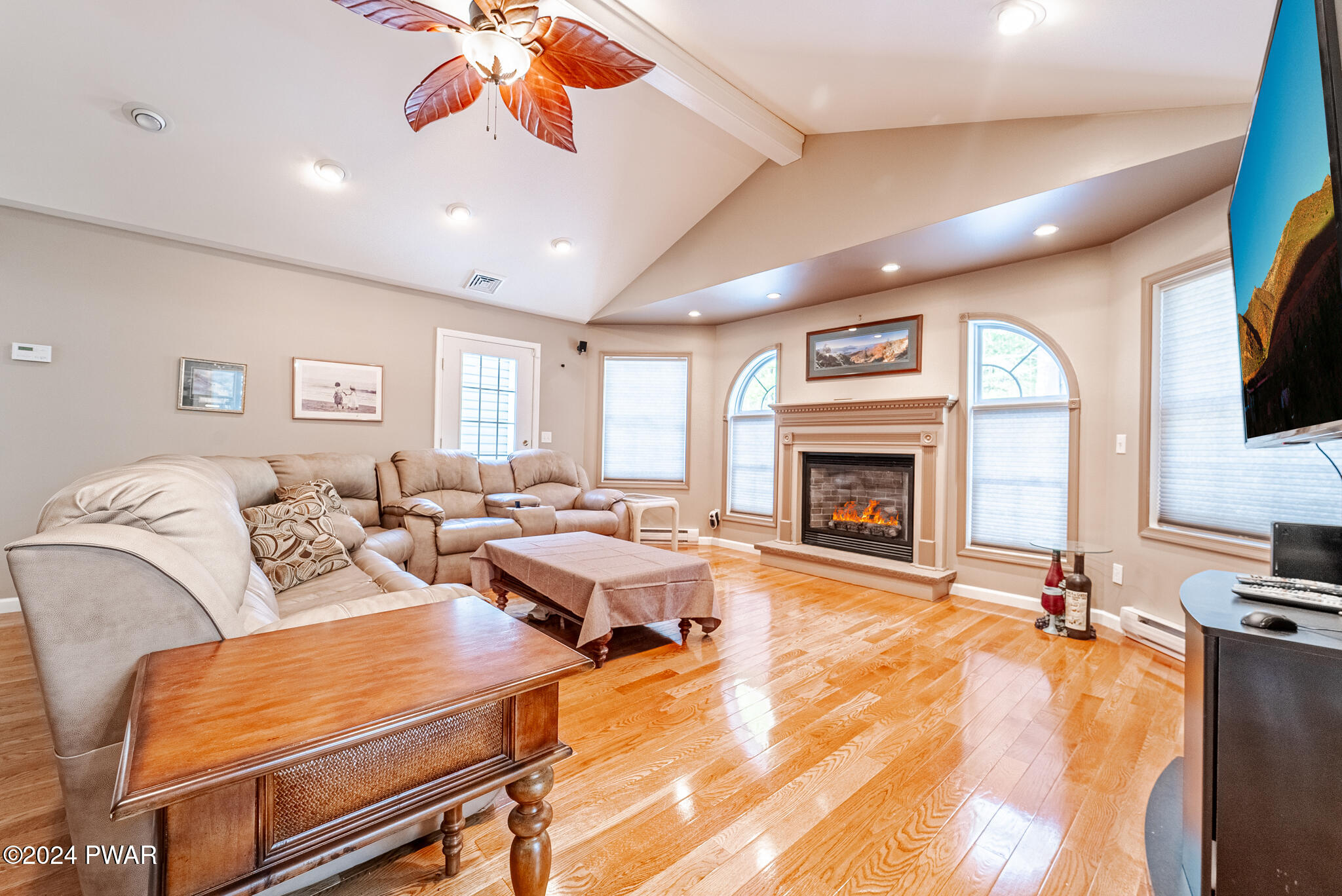 122 Ranger Road Greeley, PA 18425 - Photo 10 of 47 DSC09470-HDR-Edit