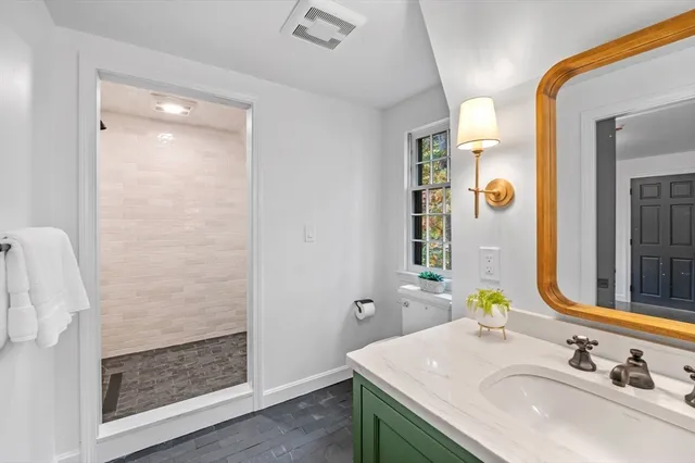 $1,575,000 | 145 Essex Street, Hamilton, MA 01982