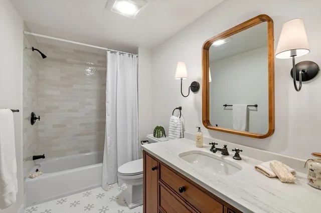 $1,575,000 | 145 Essex Street, Hamilton, MA 01982