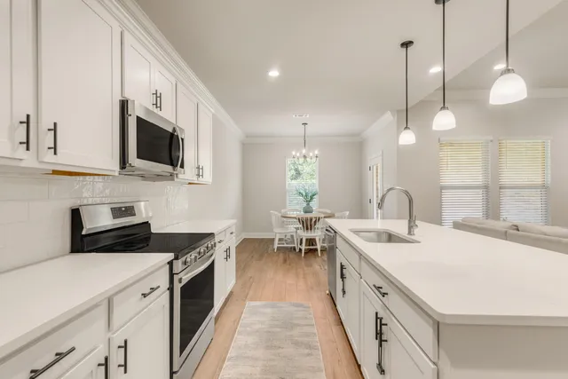 $390,000 | 124 Apollo Avenue, Freeport, FL 32439