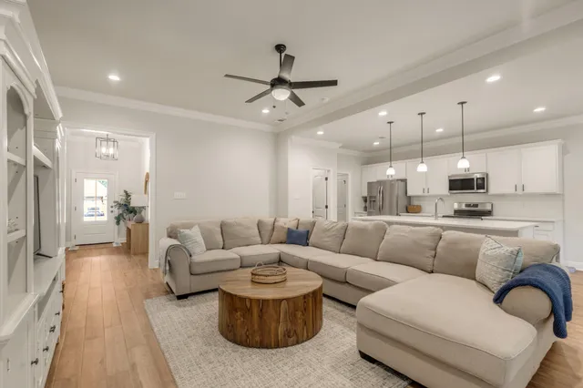 $390,000 | 124 Apollo Avenue, Freeport, FL 32439