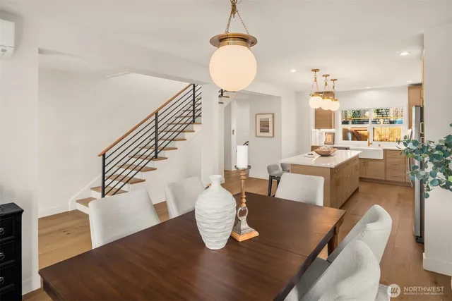 $1,489,950 | 919 23rd Avenue East, Unit A, Seattle, WA 98112