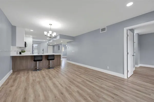 $2,550 | 1351 Southwest 125th Avenue, Unit 401S, Pembroke Pines, FL 33027