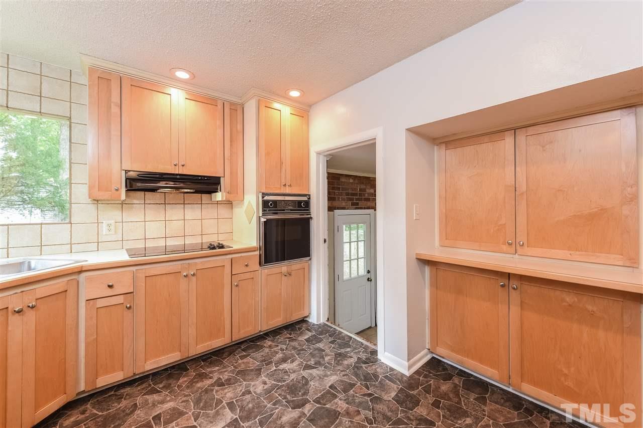 2116 Kilburn Road Raleigh, NC 27604 - Photo 10 of 25