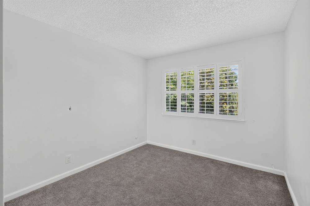 5948 Walerga Road, Unit 4 Sacramento, CA 95842 - Photo 16 of 33