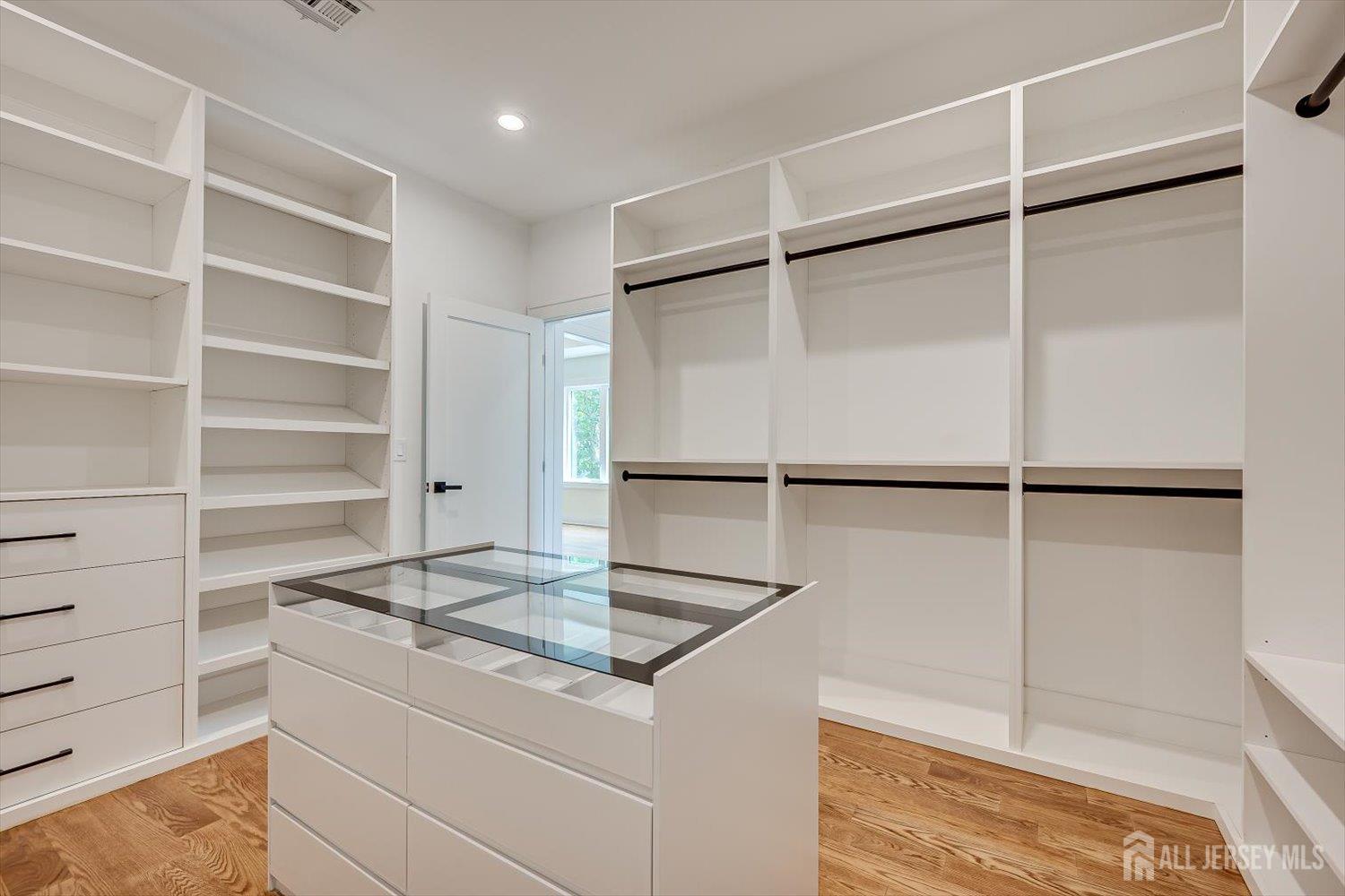 67 Falcon Road Livingston, NJ 07039 - Photo 54 of 95 Gallery Image 54