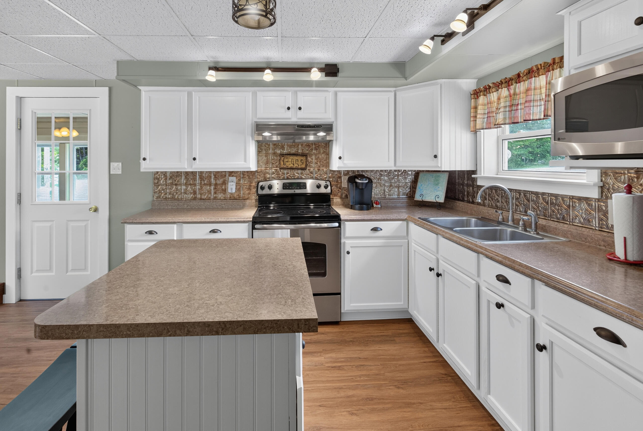 4 Knox Street Millinocket, ME 04462 - Photo 11 of 48 _MG_1501