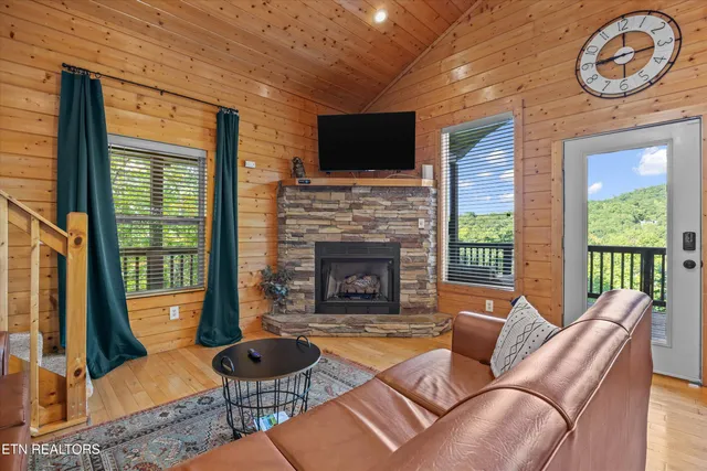 $799,900 | 4179 Chamberlain Lane, Sevierville, TN 37862