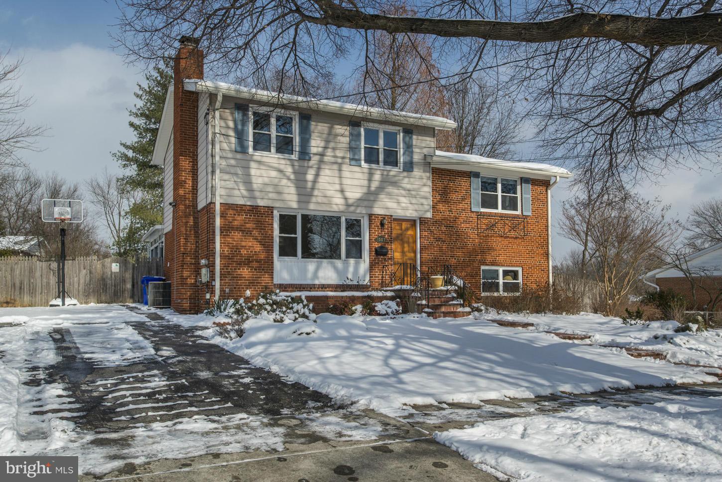 1507 Korth Place Silver Spring, MD 20902 - Photo 2 of 29 Exterior (Front)
