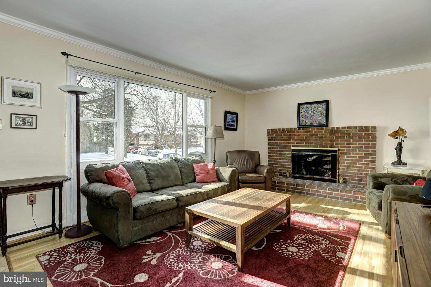1507 Korth Place Silver Spring, MD 20902 - Photo 4 of 29 Interior (General)