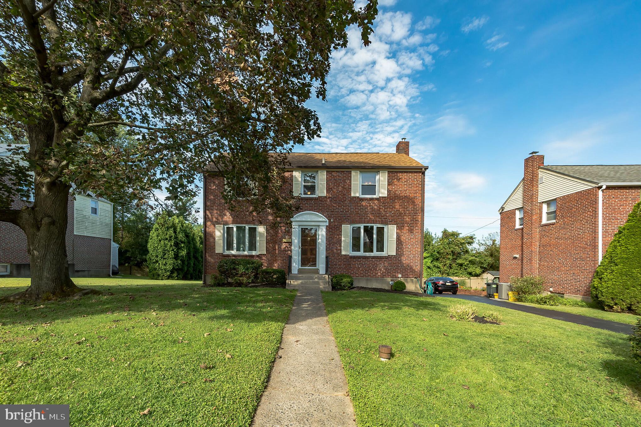 334 Gibbons Road Springfield, PA 19064 - Photo 3 of 29