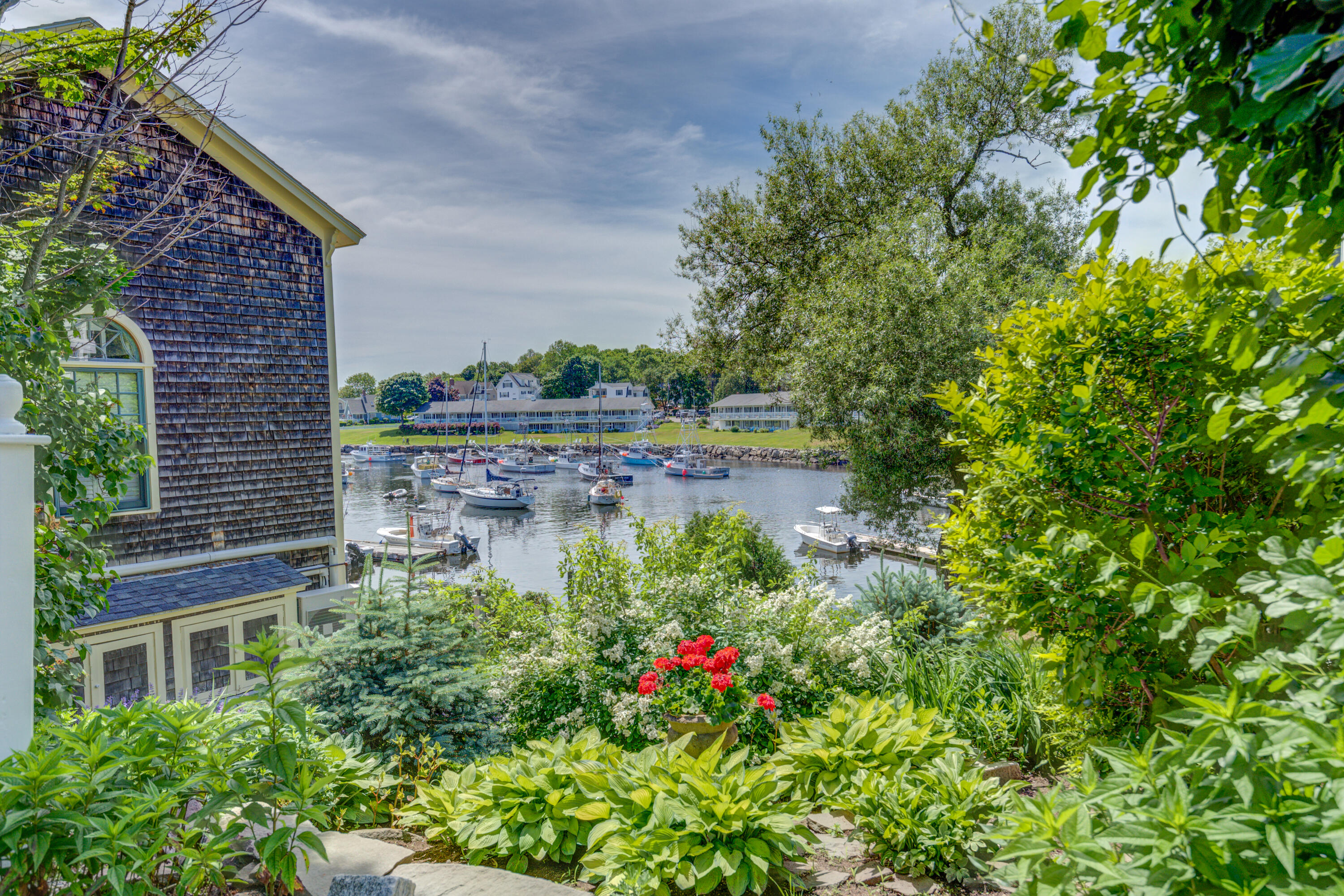 42 Perkins Cove Road Ogunquit, ME 03907 - Photo 5 of 27 Pic#-6