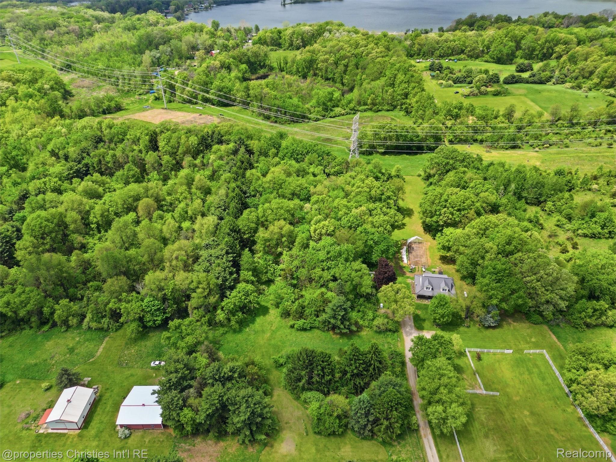 8645 Toma Road Pinckney, MI 48169 - Photo 62 of 65 Center area is back acreage of property, nestled between other large properties