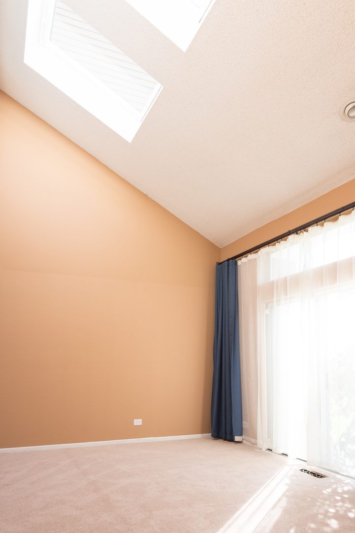1201 Ranchview Court Buffalo Grove, IL 60089 - Photo 11 of 25 a view of wooden wall