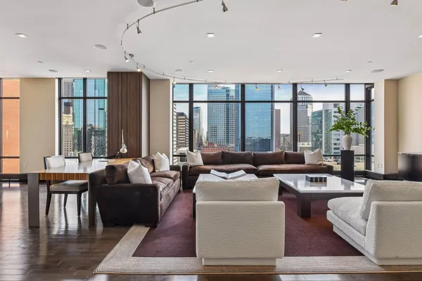 $575,000 | 201 South 11th Street, Unit 1120, Minneapolis, MN 55403