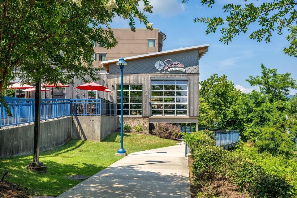 191 Chestnut Street, Unit 501 Chattanooga, TN 37402 - Photo 50 of 53 Scotties on the River