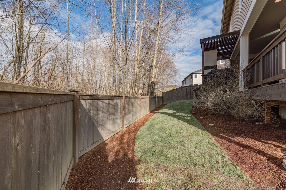 16918 40th Avenue Southeast Bothell, WA 98012 - Photo 37 of 39 Gallery Image 37