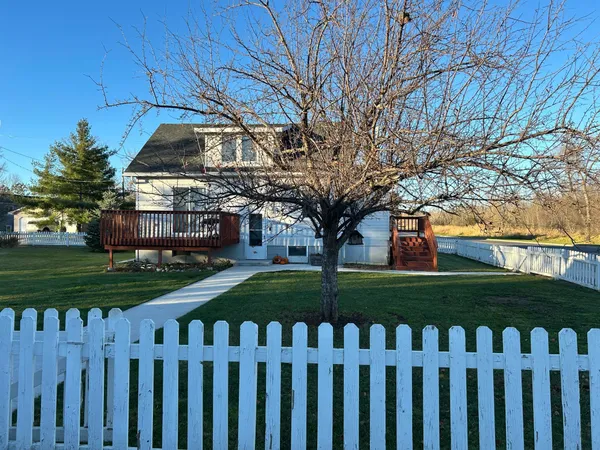 $200,000 | 517 1st Street Northeast, Deer River, MN 56636