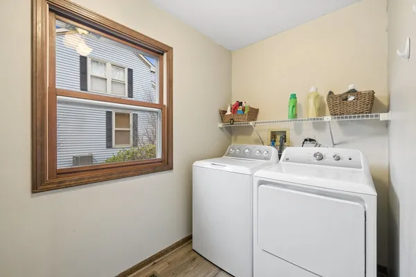 $425,000 | 1426 Trailwood Drive, Crystal Lake, IL 60014